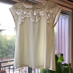 Size L cream top
